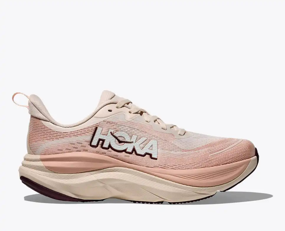 HOKA Women's Skyflow - ROSE CREAM / ROSE LATTE (Wide)