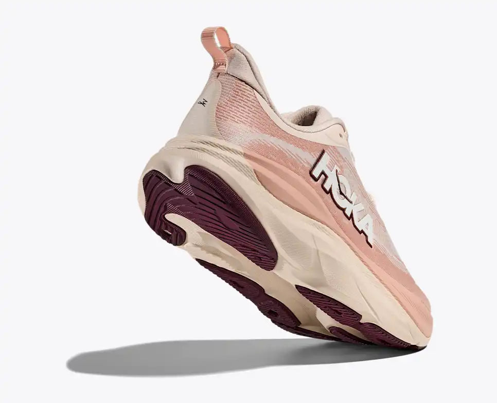 HOKA Women's Skyflow - ROSE CREAM / ROSE LATTE (Wide)