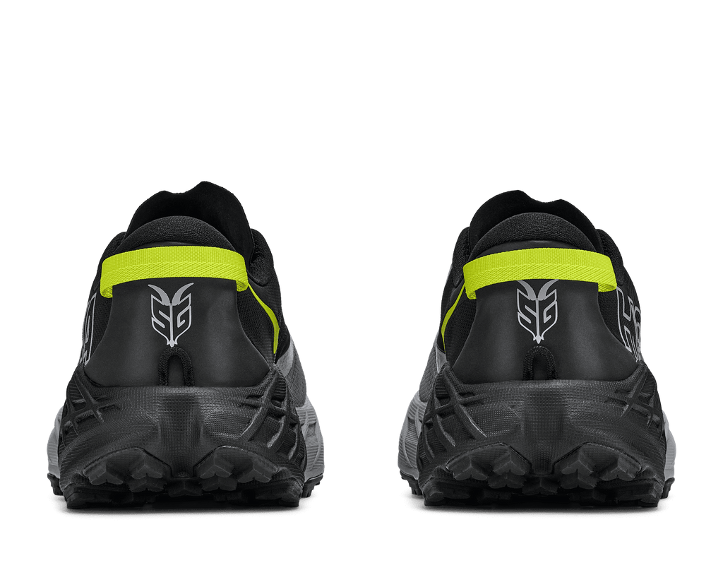 HOKA Men's Speedgoat 7 - BLACK / STELLAR GREY