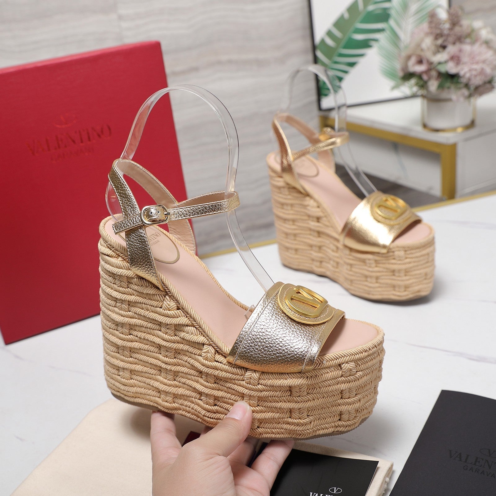 VL Flatform Sandal 15mm In Gold Cowhide GHW 456387