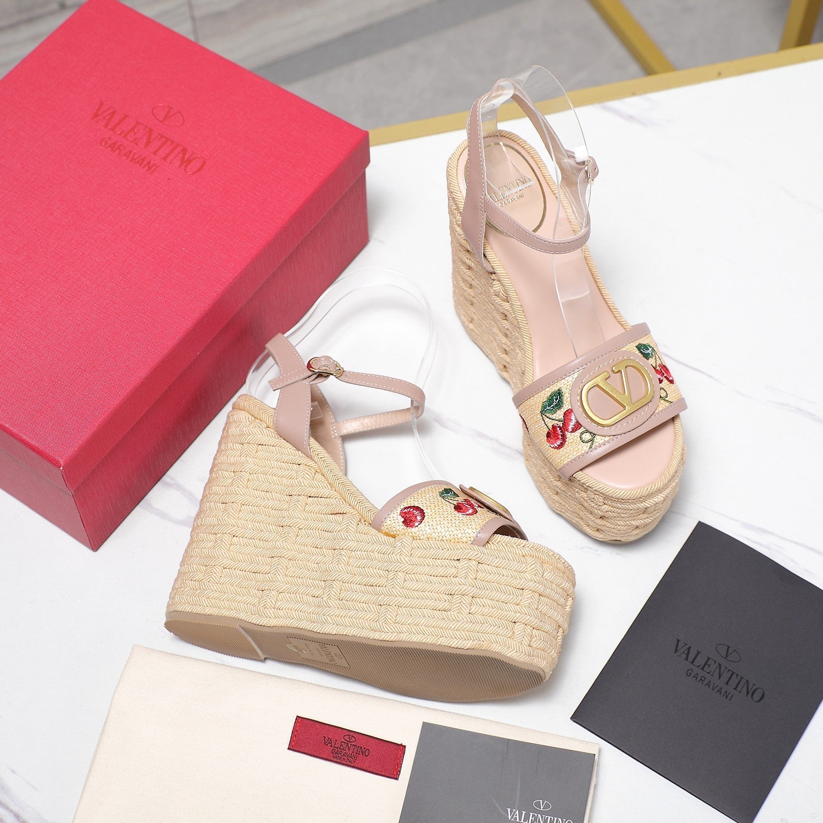 VL Flatform Sandal 15mm In Pinky Nude Cherry Embroidery Cowhide 456385