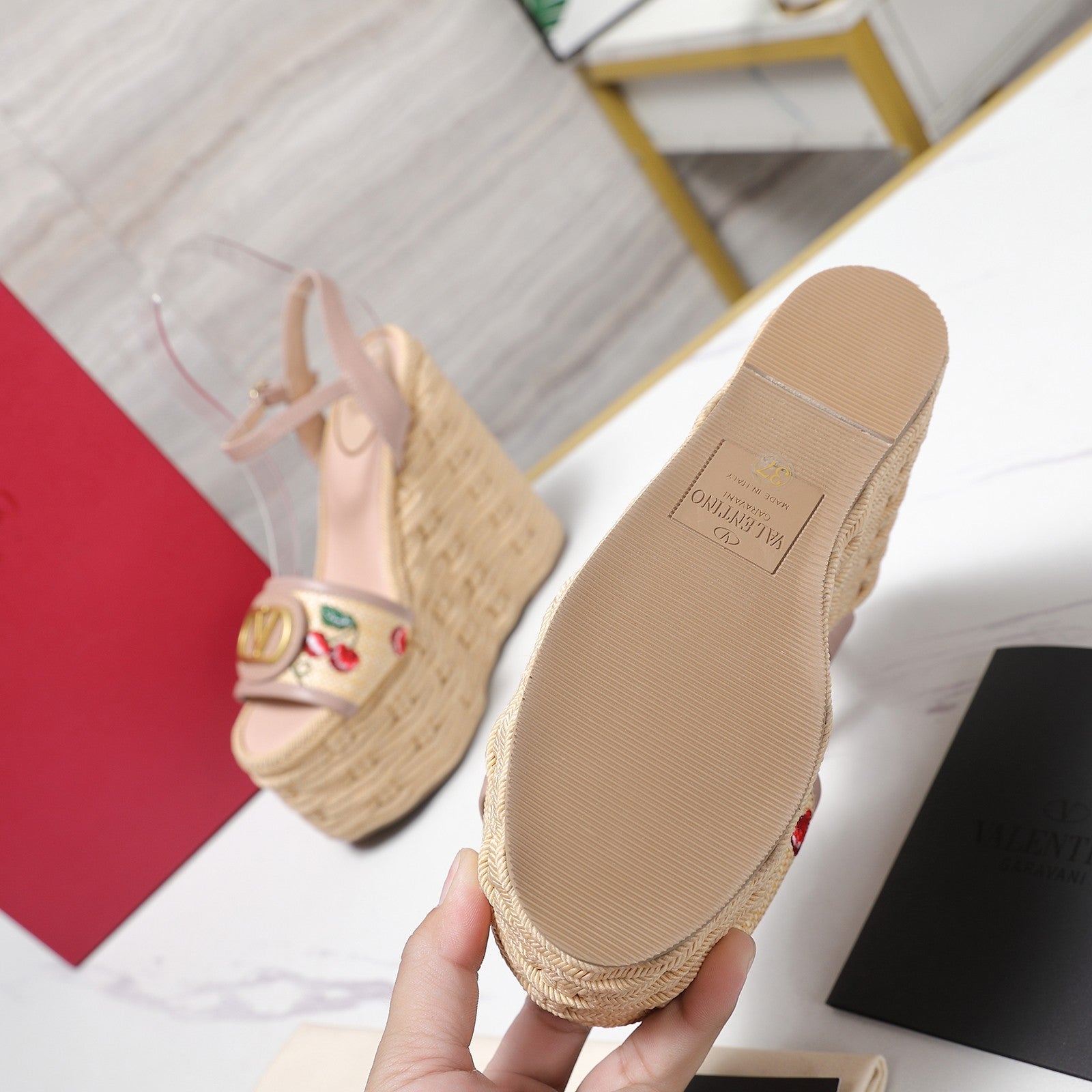 VL Flatform Sandal 15mm In Pinky Nude Cherry Embroidery Cowhide 456385