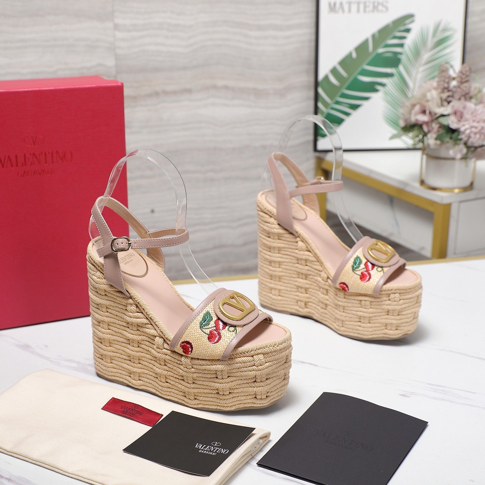 VL Flatform Sandal 15mm In Pinky Nude Cherry Embroidery Cowhide 456385