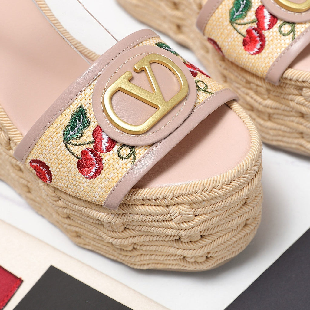 VL Flatform Sandal 15mm In Pinky Nude Cherry Embroidery Cowhide 456385