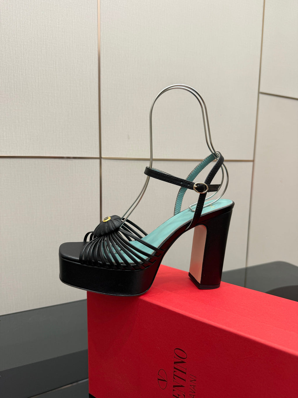 VALENTINO Classic Sandals Black in Sheepskin 629541