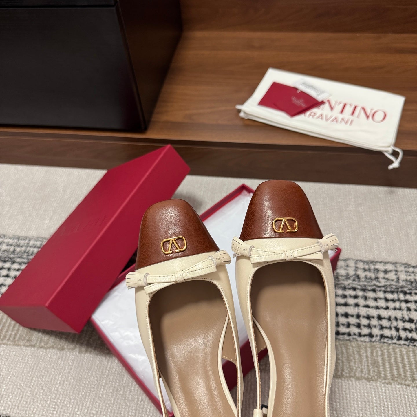 Valentino Garavani Slingback 60 Brown Cream in Sheepskin 685895