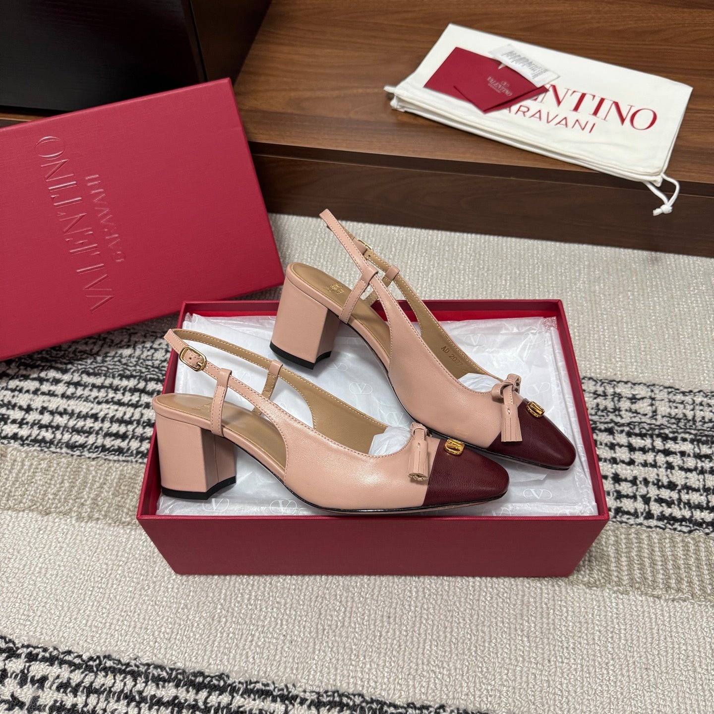 Valentino Garavani Slingback 60 Burgundy Pink in Sheepskin 685894