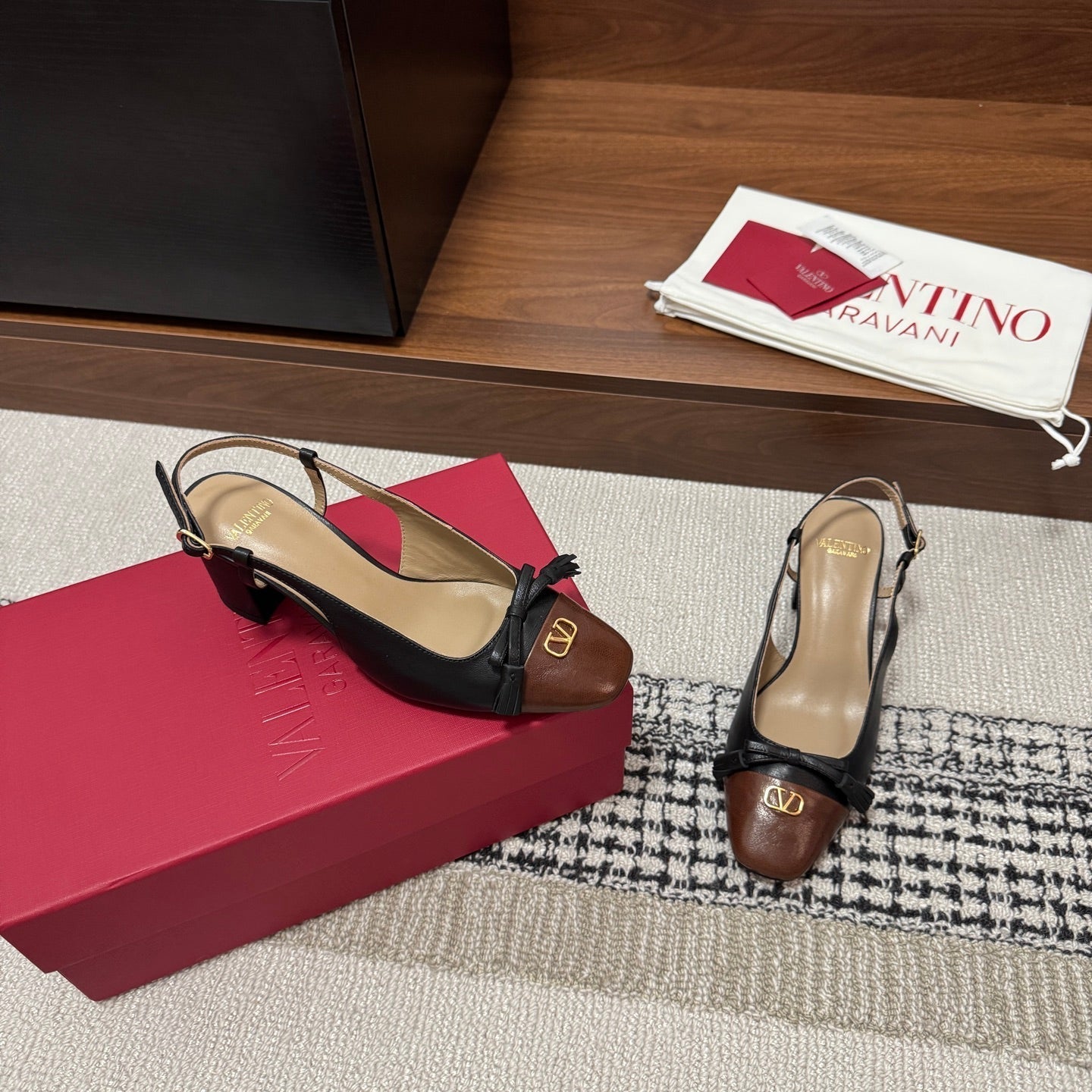 Valentino Garavani Slingback 60 Dark Brown Black in Sheepskin 685893