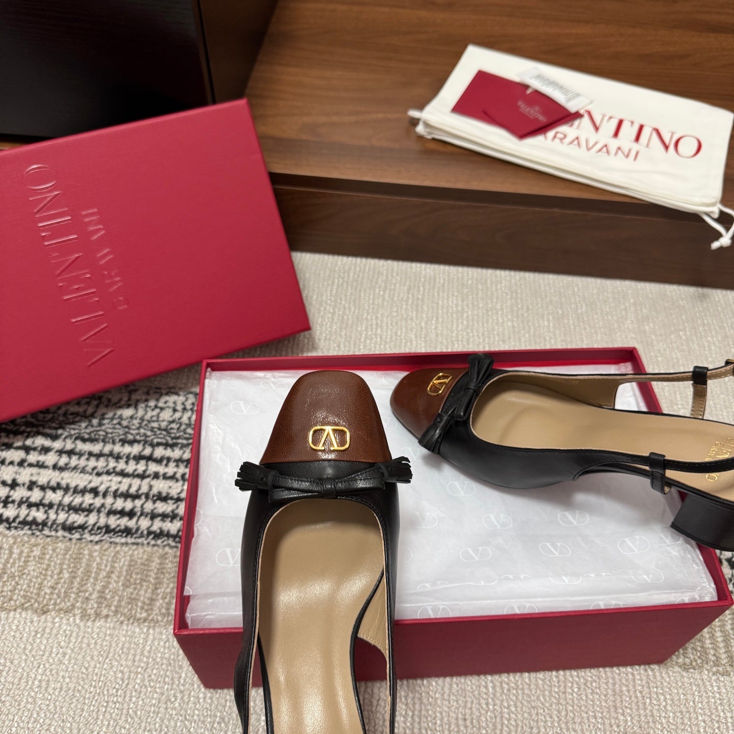 Valentino Garavani Slingback 60 Dark Brown Black in Sheepskin 685893