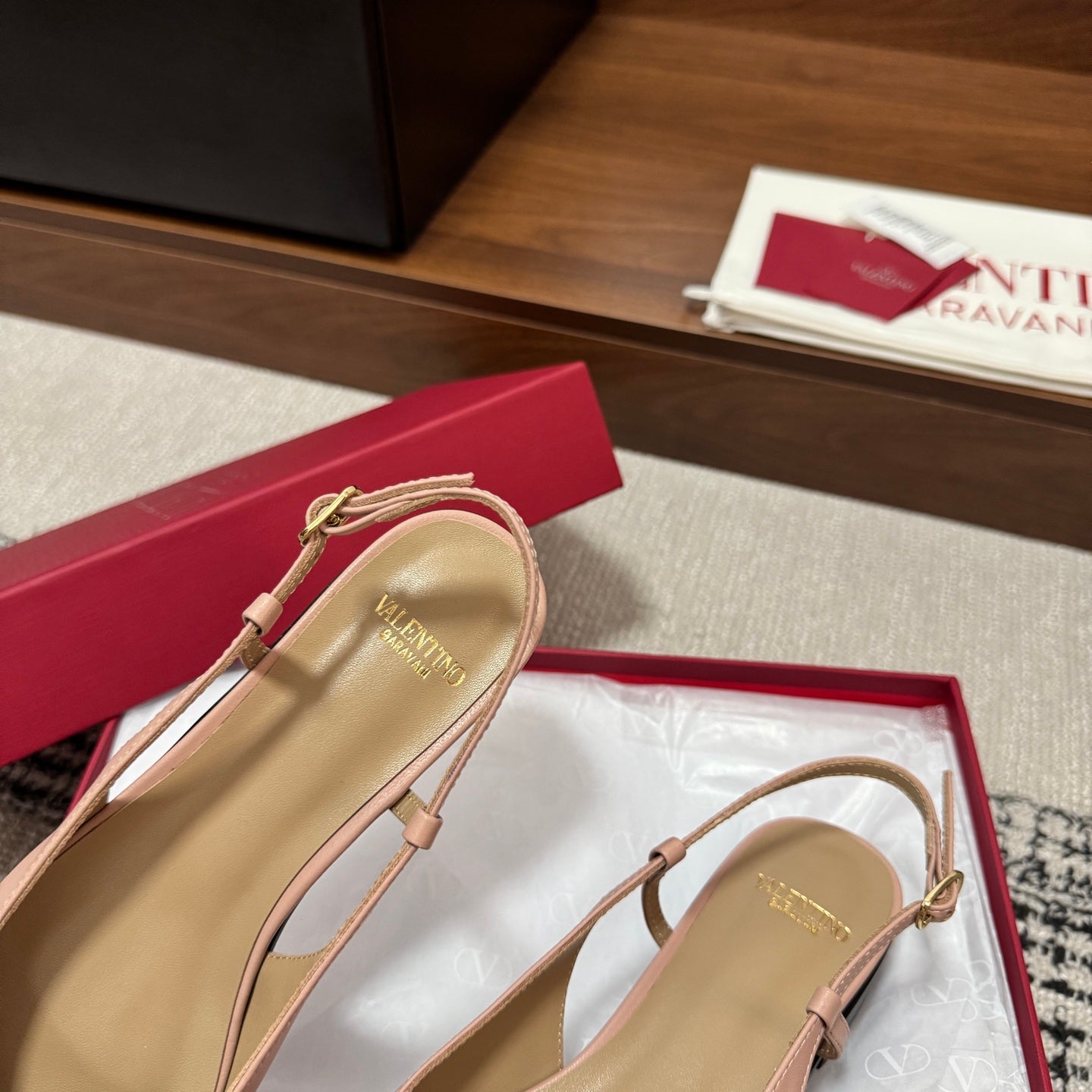 Valentino Garavani Slingback Burbundy Pink in Sheepskin 685891