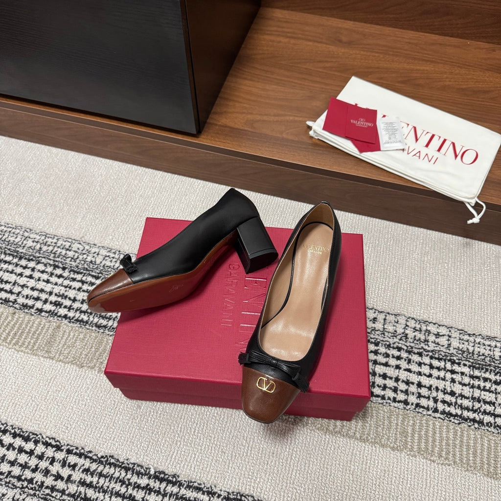 Valentino Garavani Pumps 60 Dark Brown Black in Sheepskin 685889
