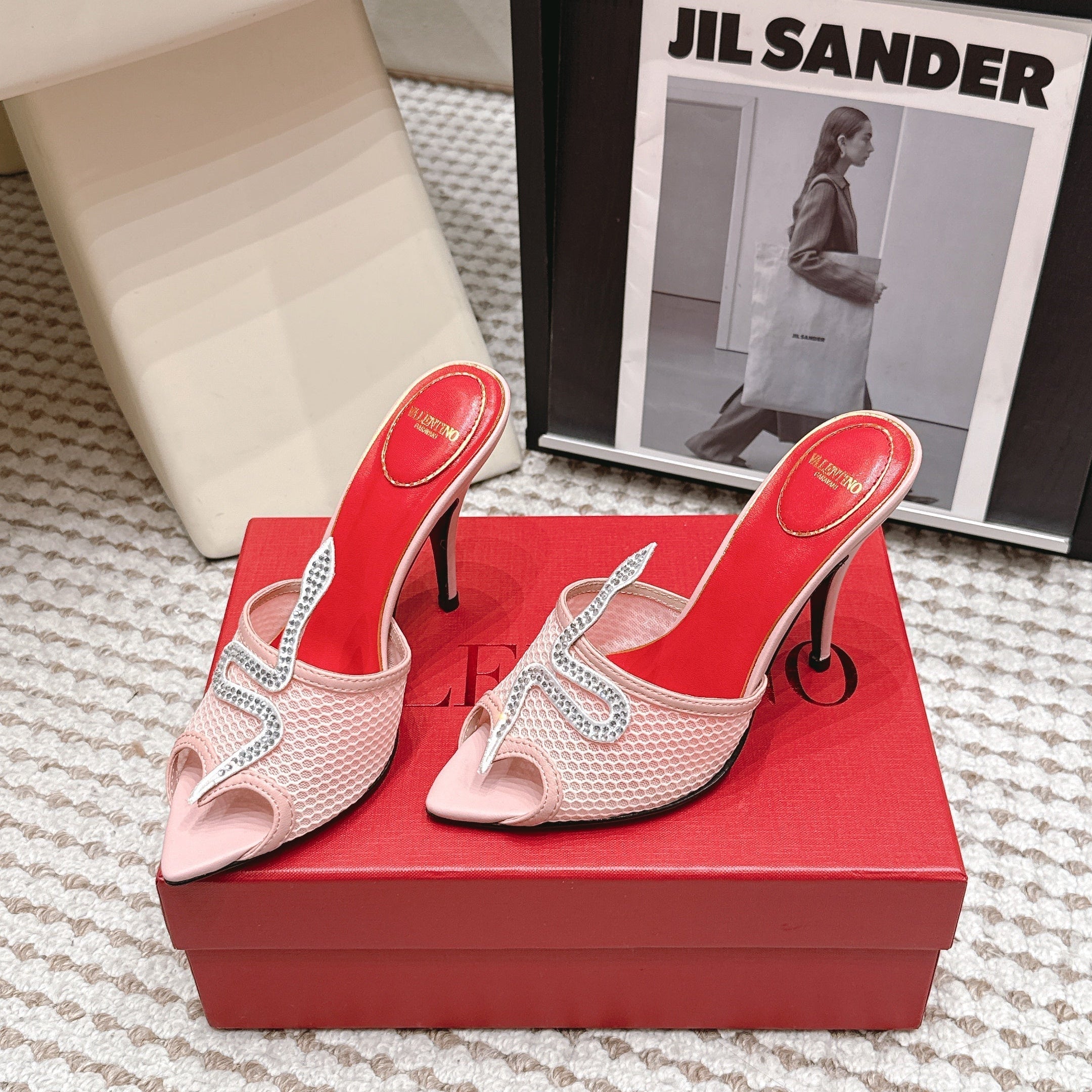 VL 26 Pointed Toe Rhinestone Buckle Sandals 10cm Light Pink in Mesh 813050