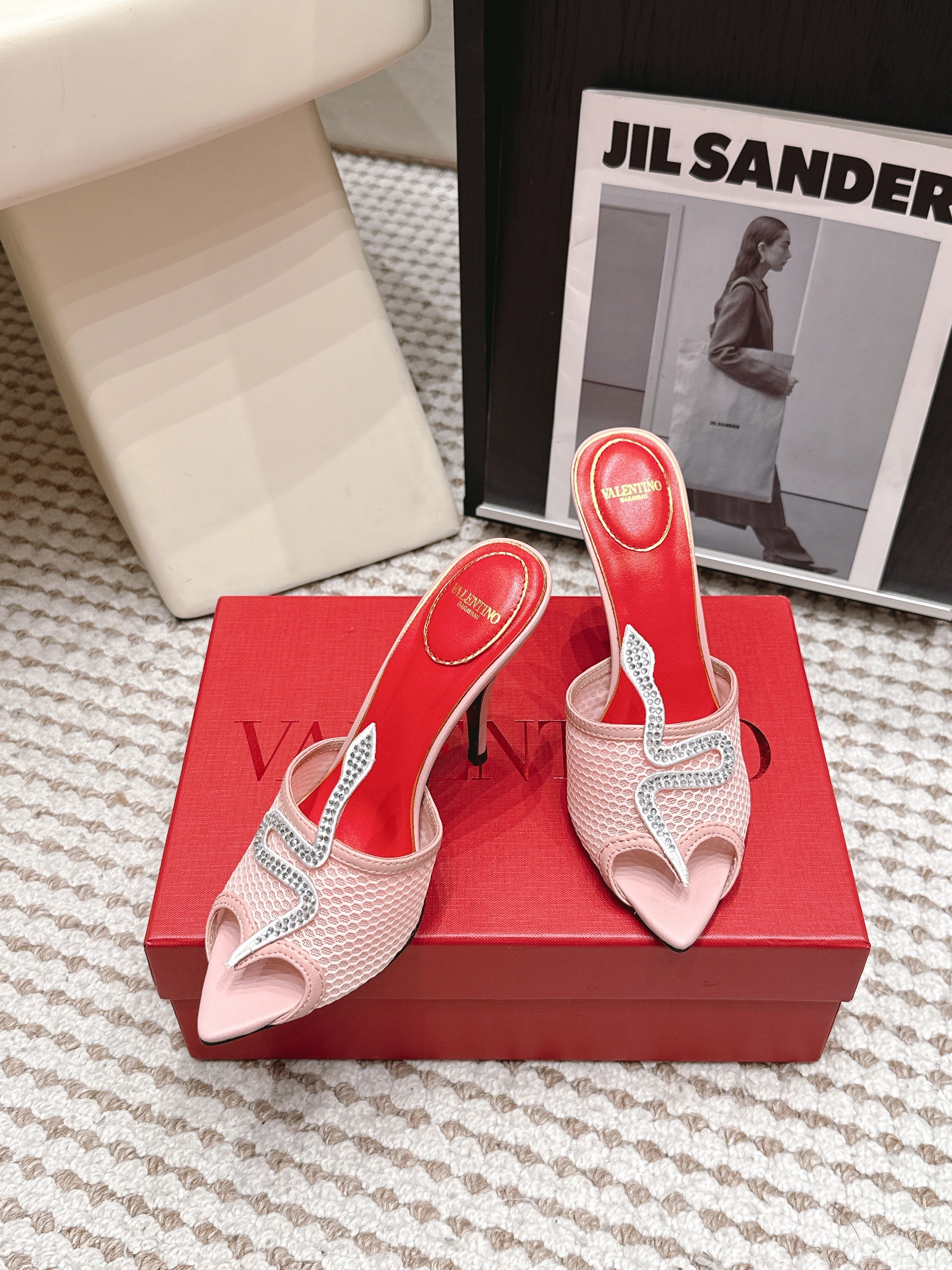 VL 26 Pointed Toe Rhinestone Buckle Sandals 10cm Light Pink in Mesh 813050