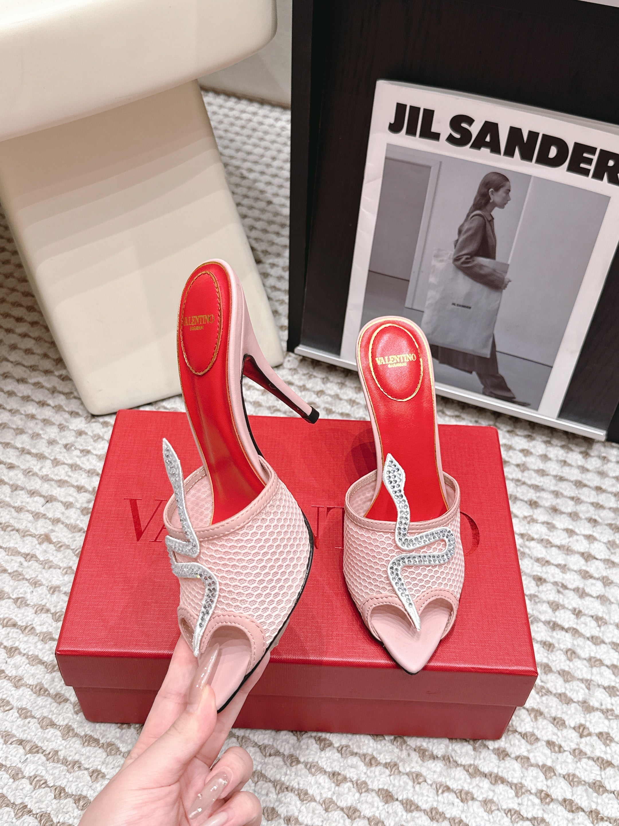 VL 26 Pointed Toe Rhinestone Buckle Sandals 10cm Light Pink in Mesh 813050