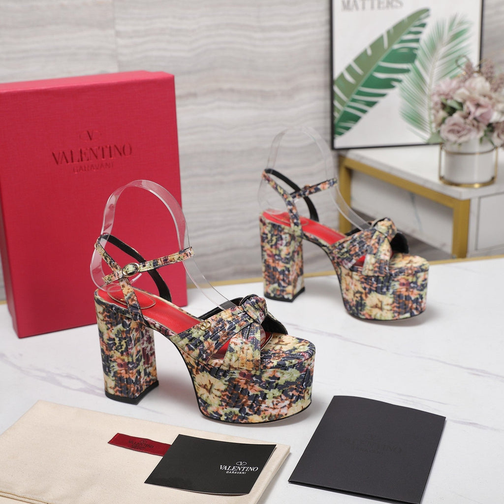 VLTN Crasher Platform Sandals Beige Multicolor Fabric  913109