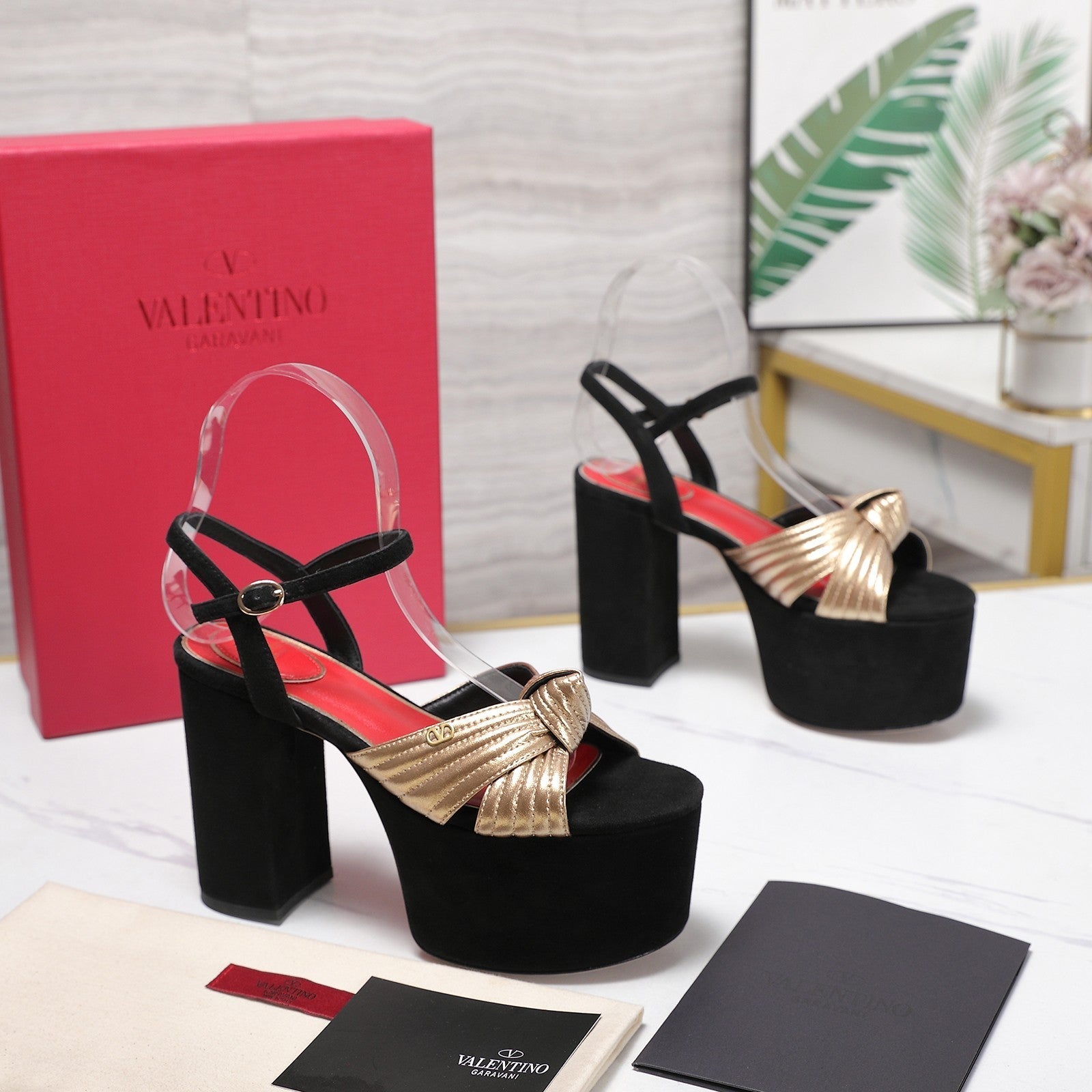 VLTN Crasher Platform Sandals Gold Black Leather 913107