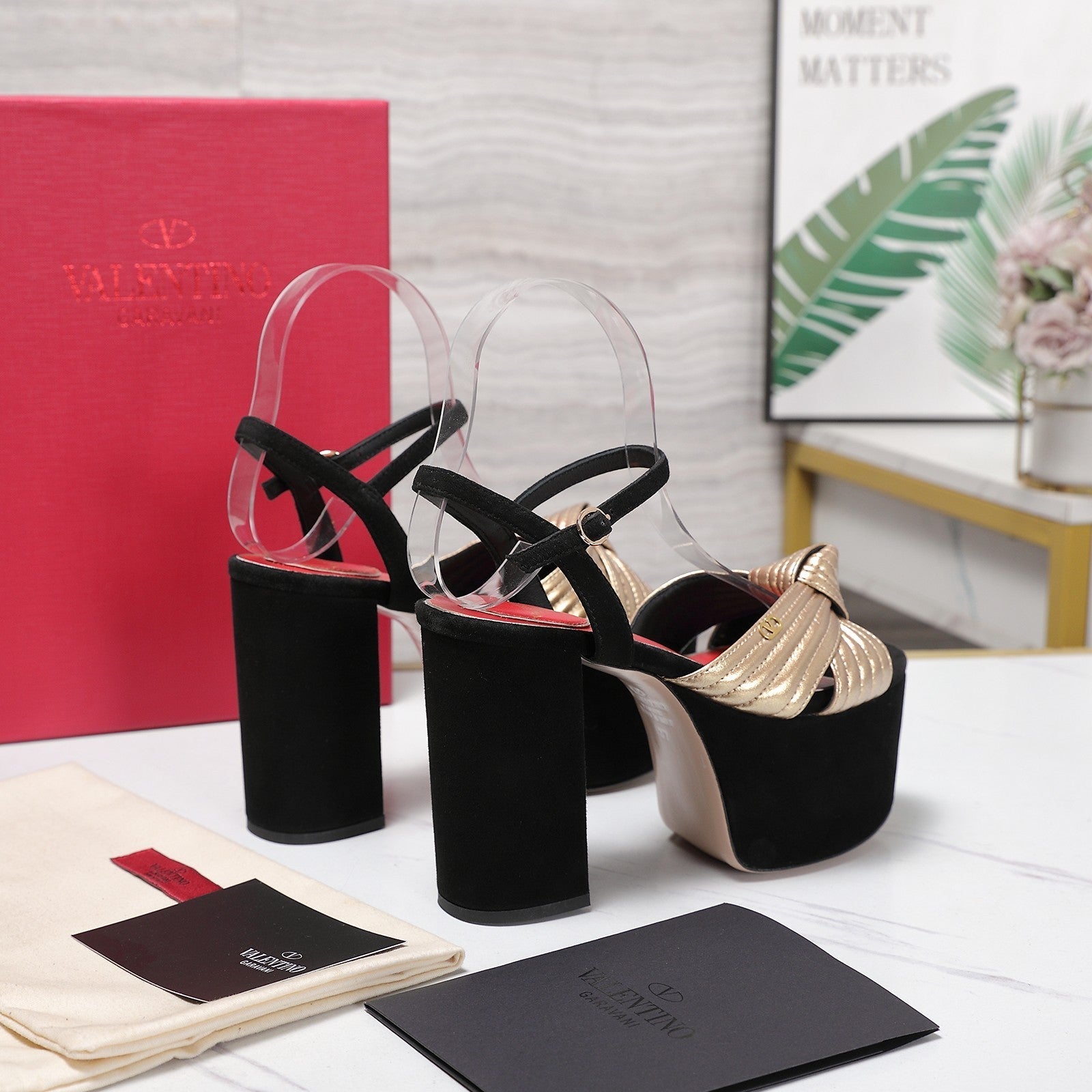 VLTN Crasher Platform Sandals Gold Black Leather 913107