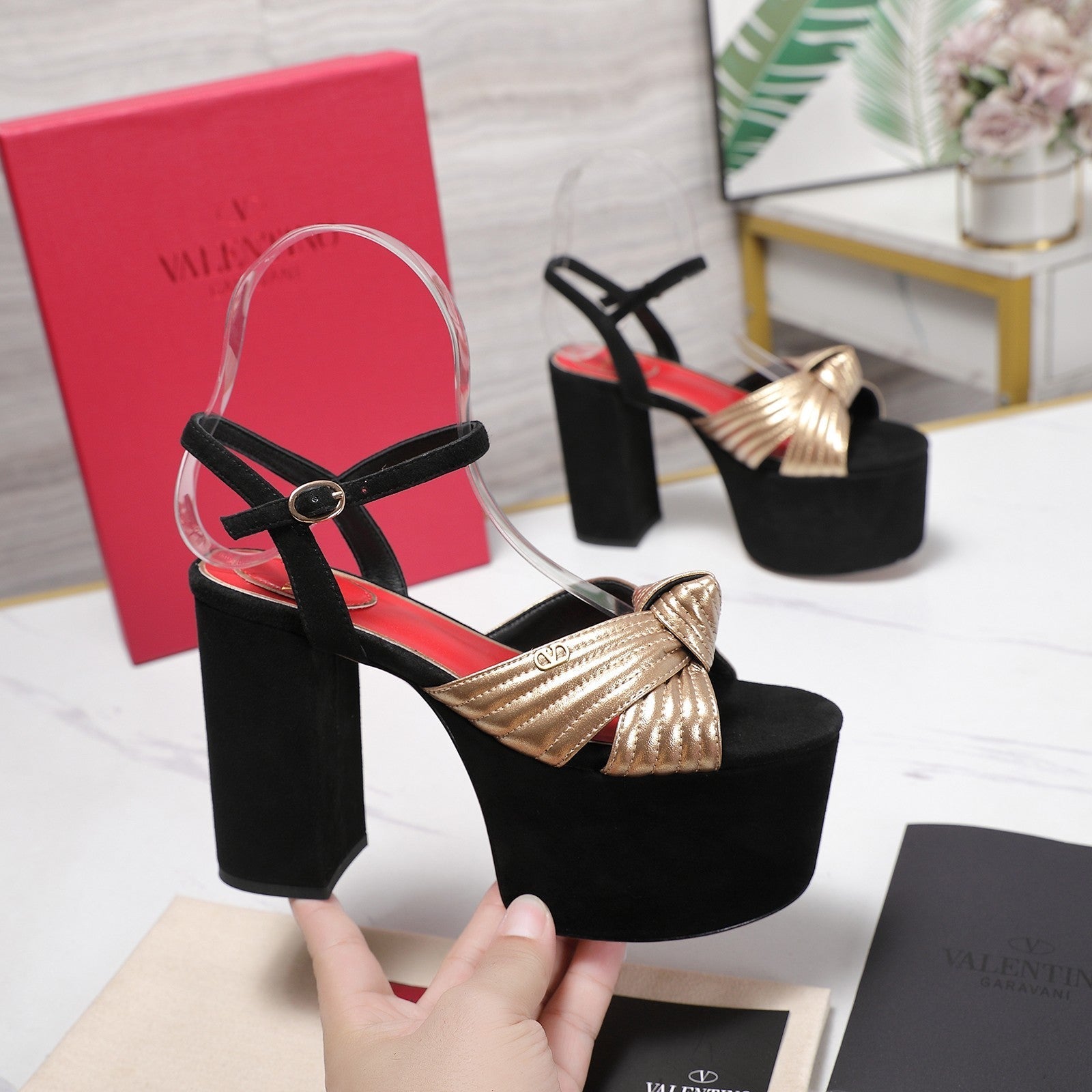 VLTN Crasher Platform Sandals Gold Black Leather 913107