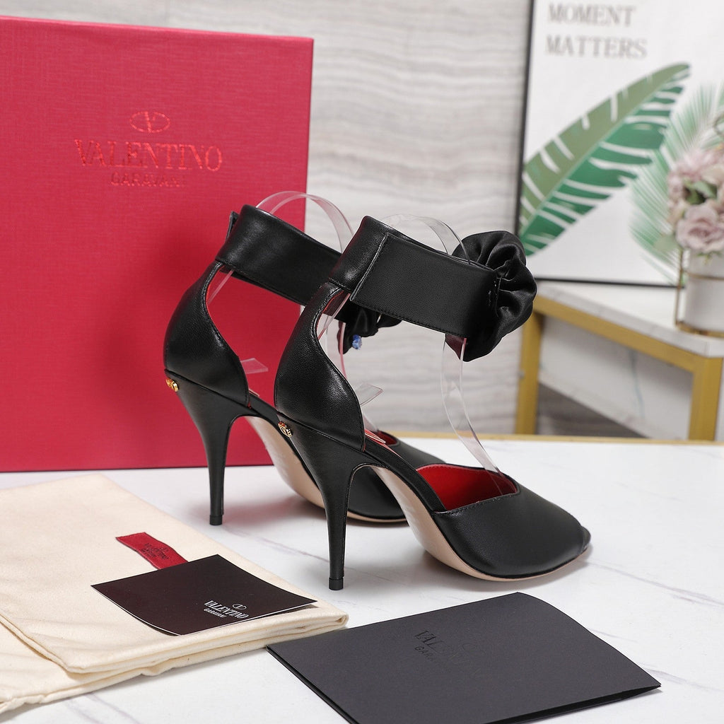 VLTN Drip Rose Applique Sandals 10.5cm Black Leather 913089