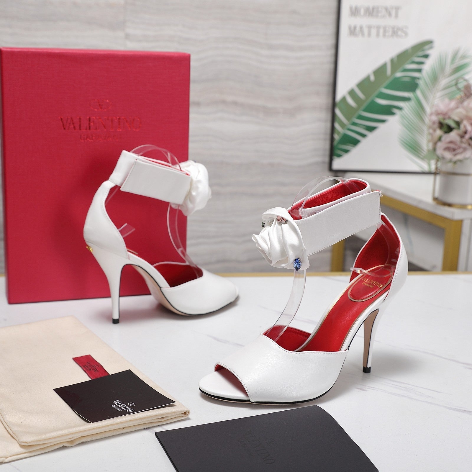 VLTN Drip Rose Applique Sandals 10.5cm White Leather 913087