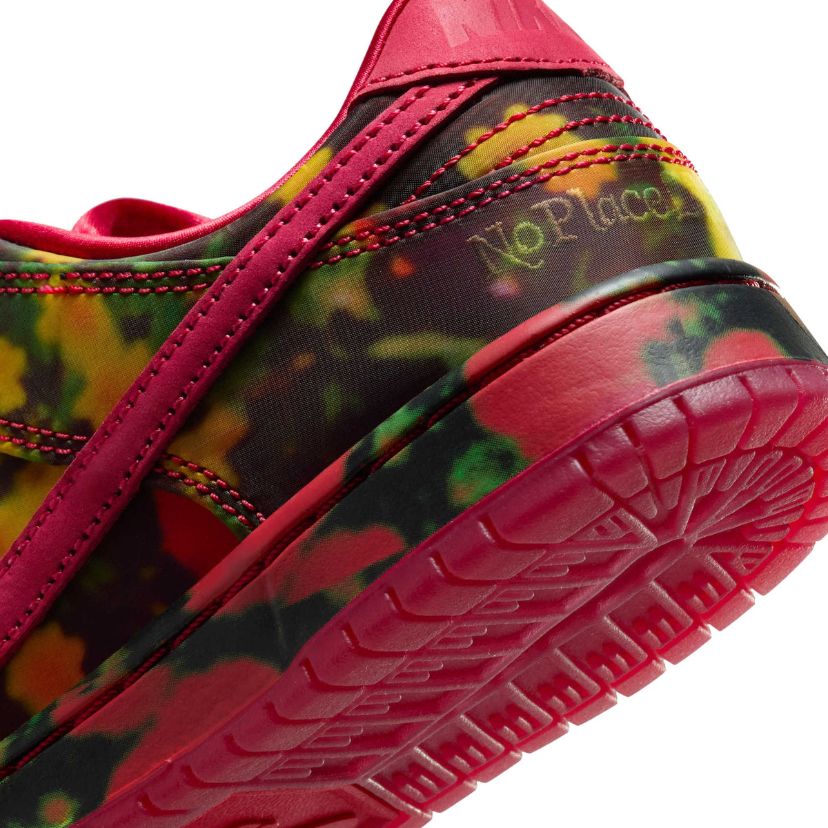 Nike SB Dunk Low 'The Wizard of Oz Poppy Field' PS (2024)