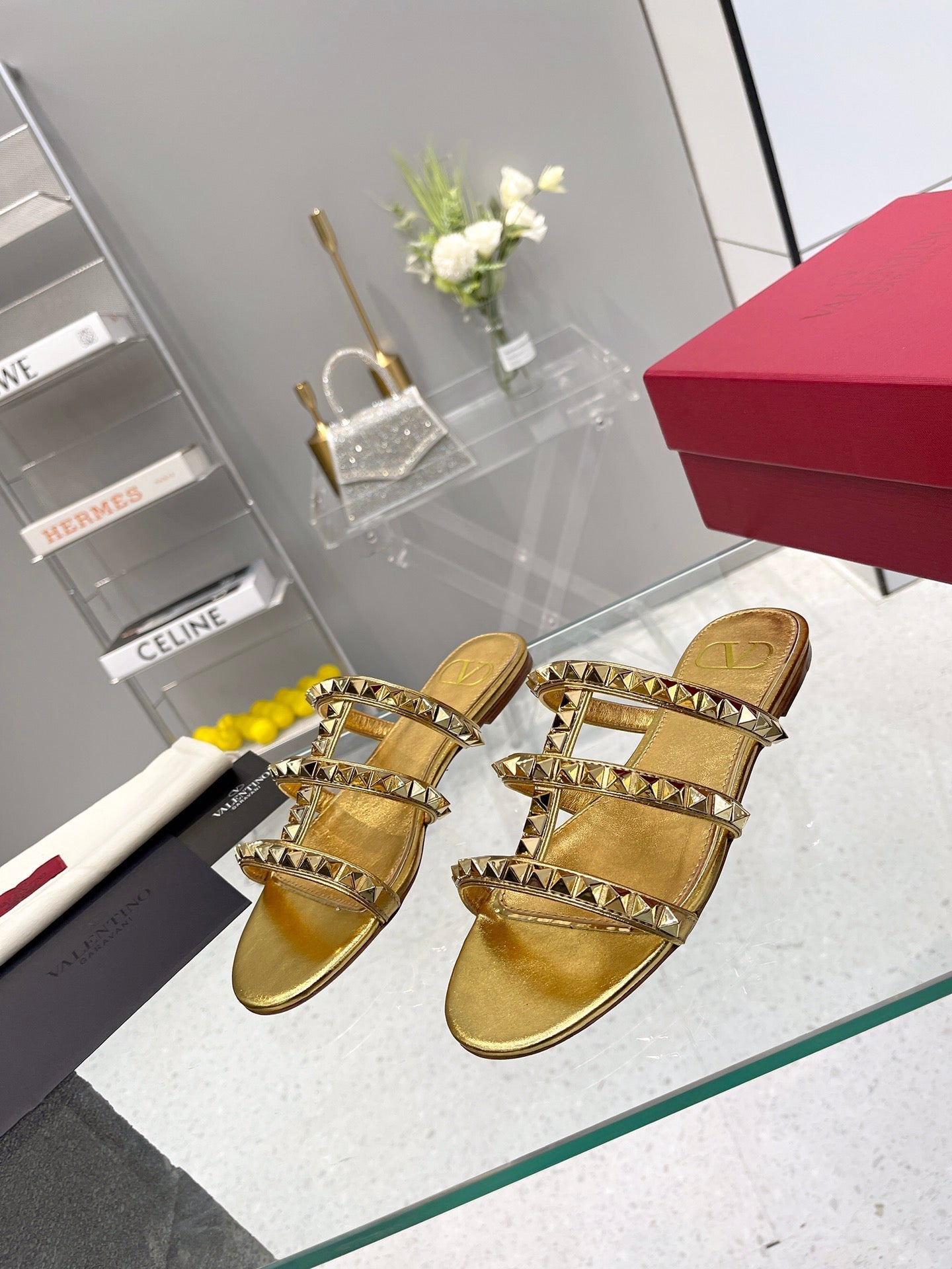VT 26s Rockstud Flat Sandals Gold Sheepskin