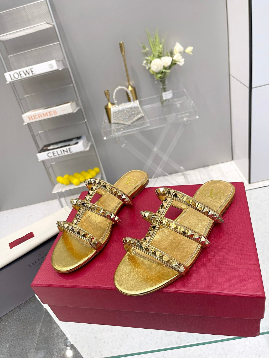 VT 26s Rockstud Flat Sandals Gold Sheepskin