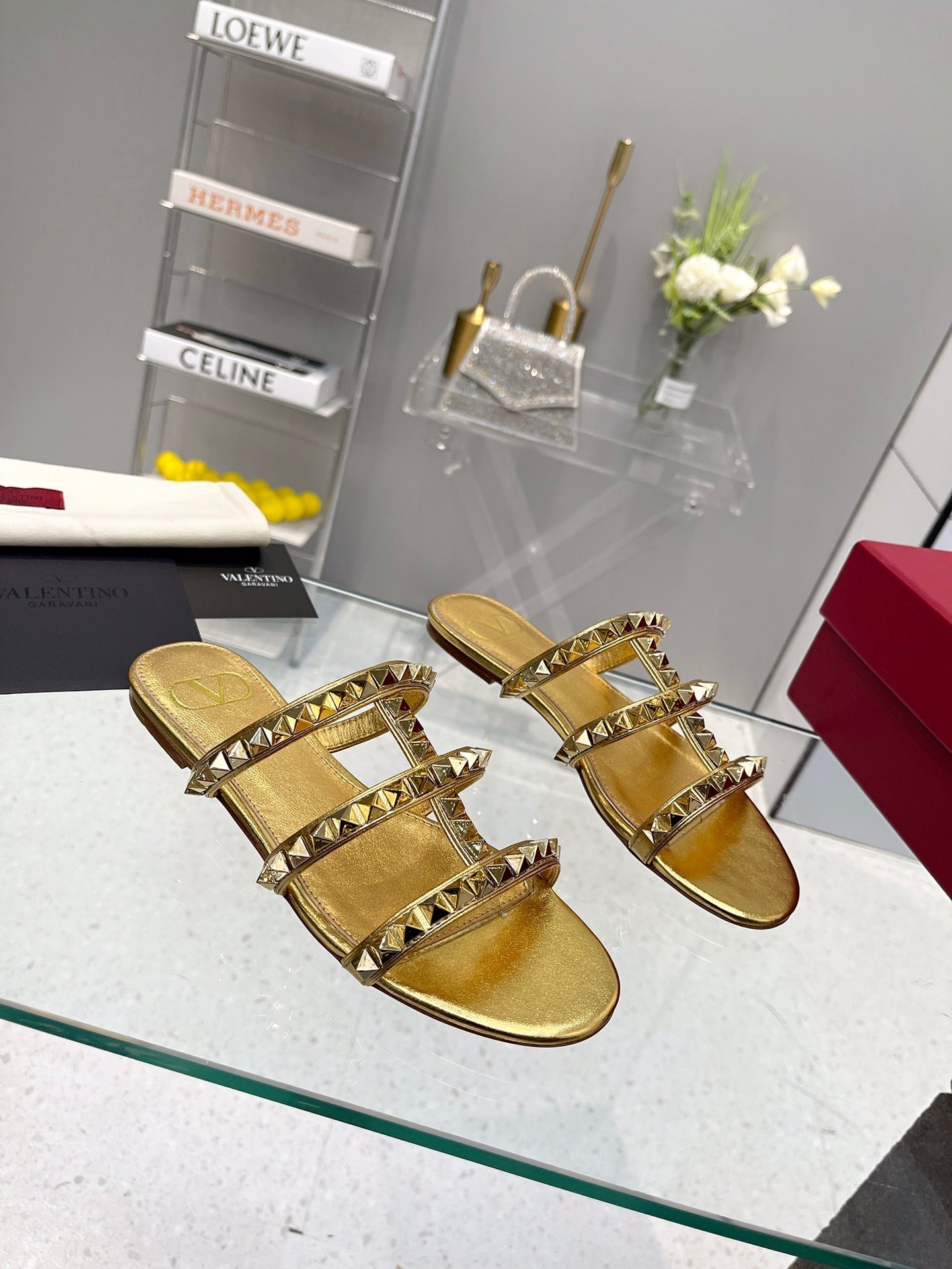 VT 26s Rockstud Flat Sandals Gold Sheepskin
