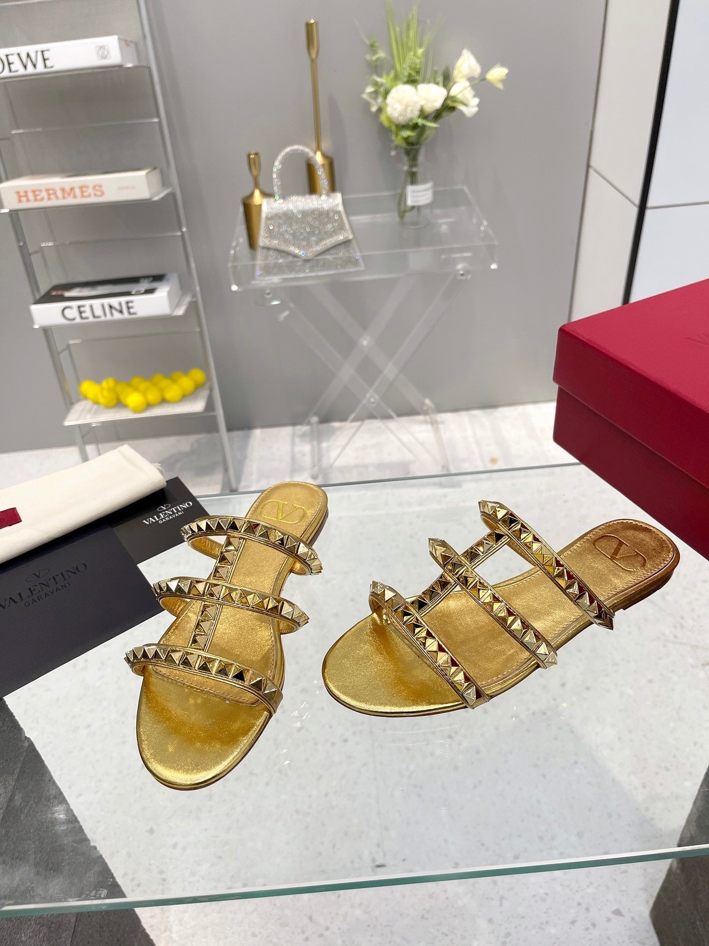 VT 26s Rockstud Flat Sandals Gold Sheepskin
