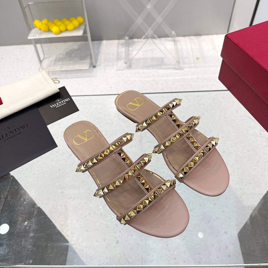 VT 26s Rockstud Flat Sandals Dusty Pink Sheepskin 714931