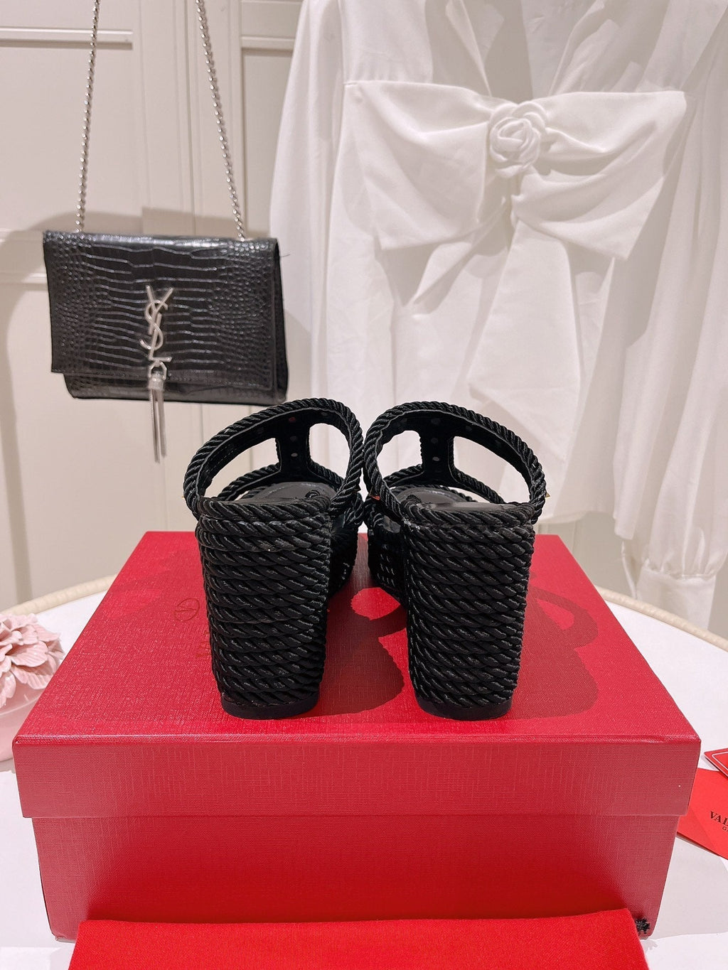 Rockstud Laminated Nappa Wedge Sandal Black 10cm