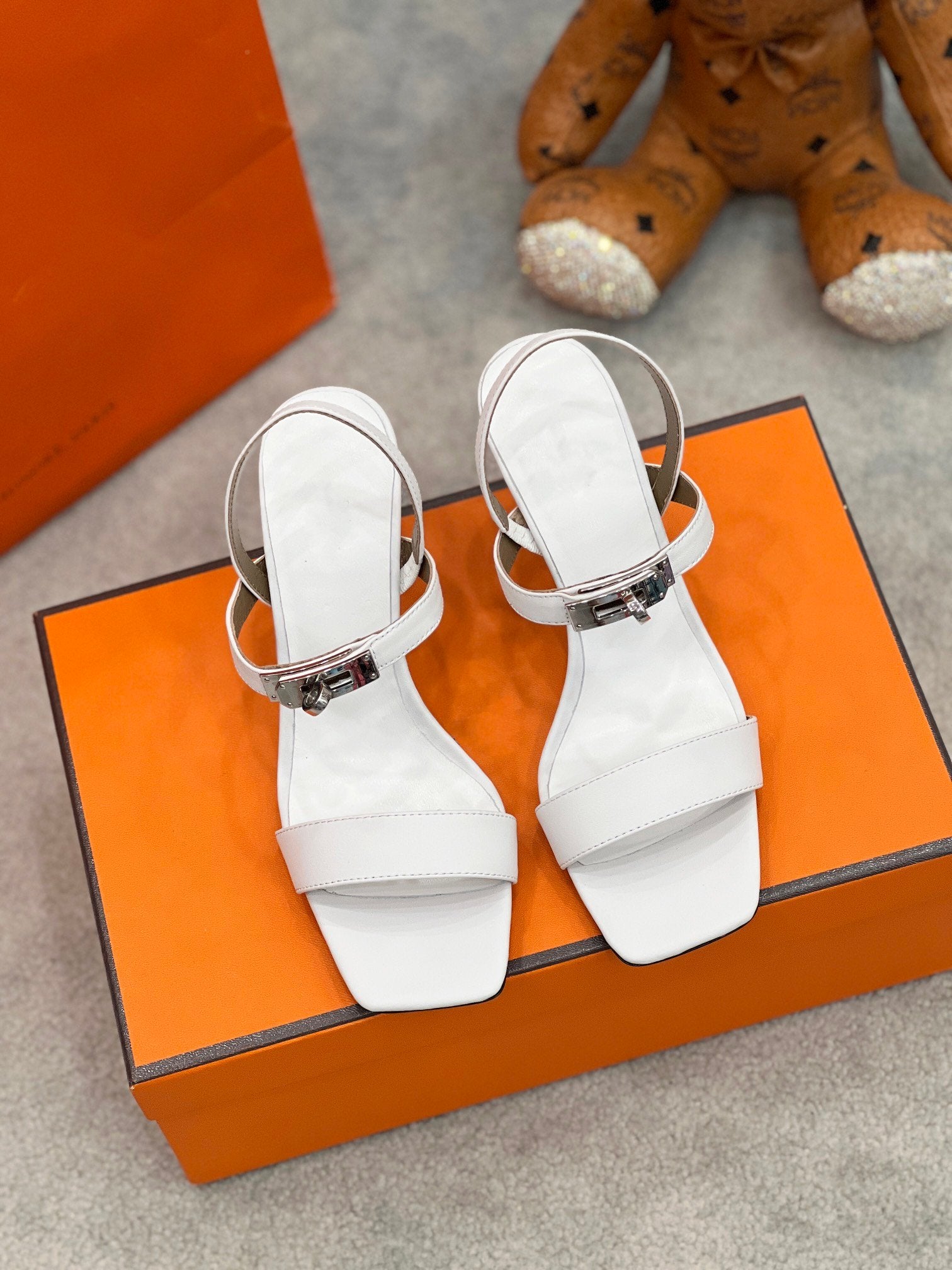 HERMES Glamour 75 Sandal White Leather