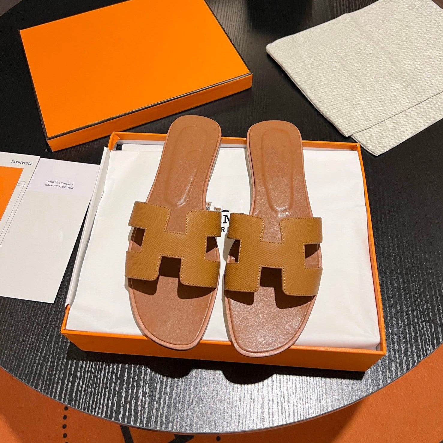 HERMES 0RAN SANDAL Leather Brown