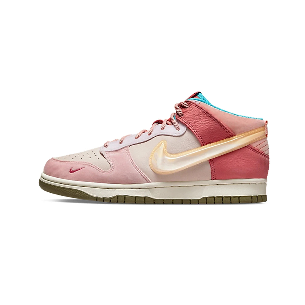 Nike Dunk Mid 'Social Status Free Lunch Strawberry Milk' (2021)