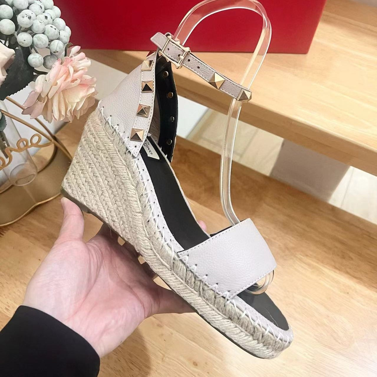 VLogo Rockstud Espadrille Powder Pink Leather