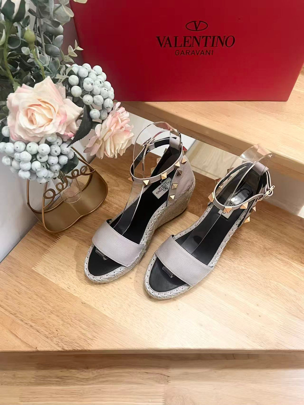 VLogo Rockstud Espadrille Powder Pink Leather