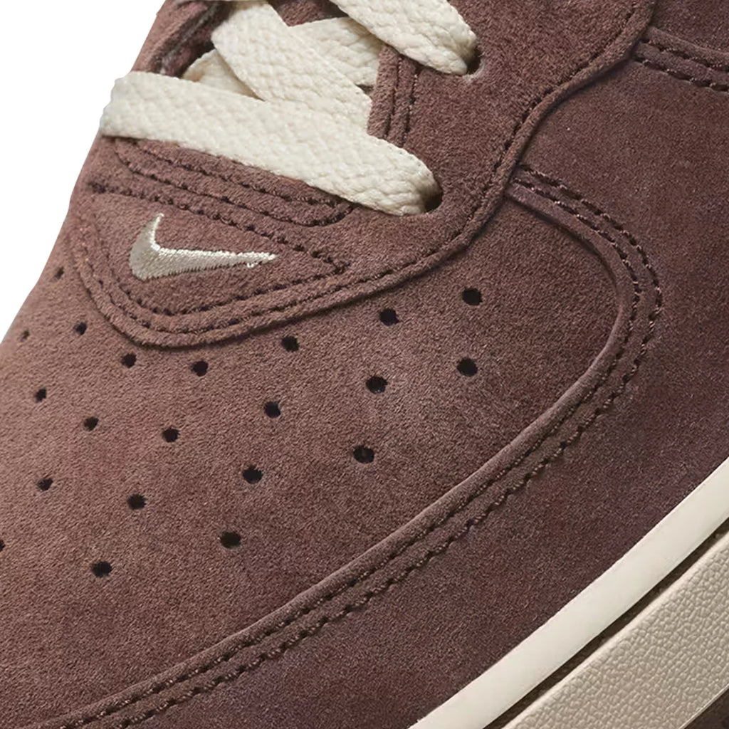 Nike Air Force 1 Mid 'Chocolate' (2022)