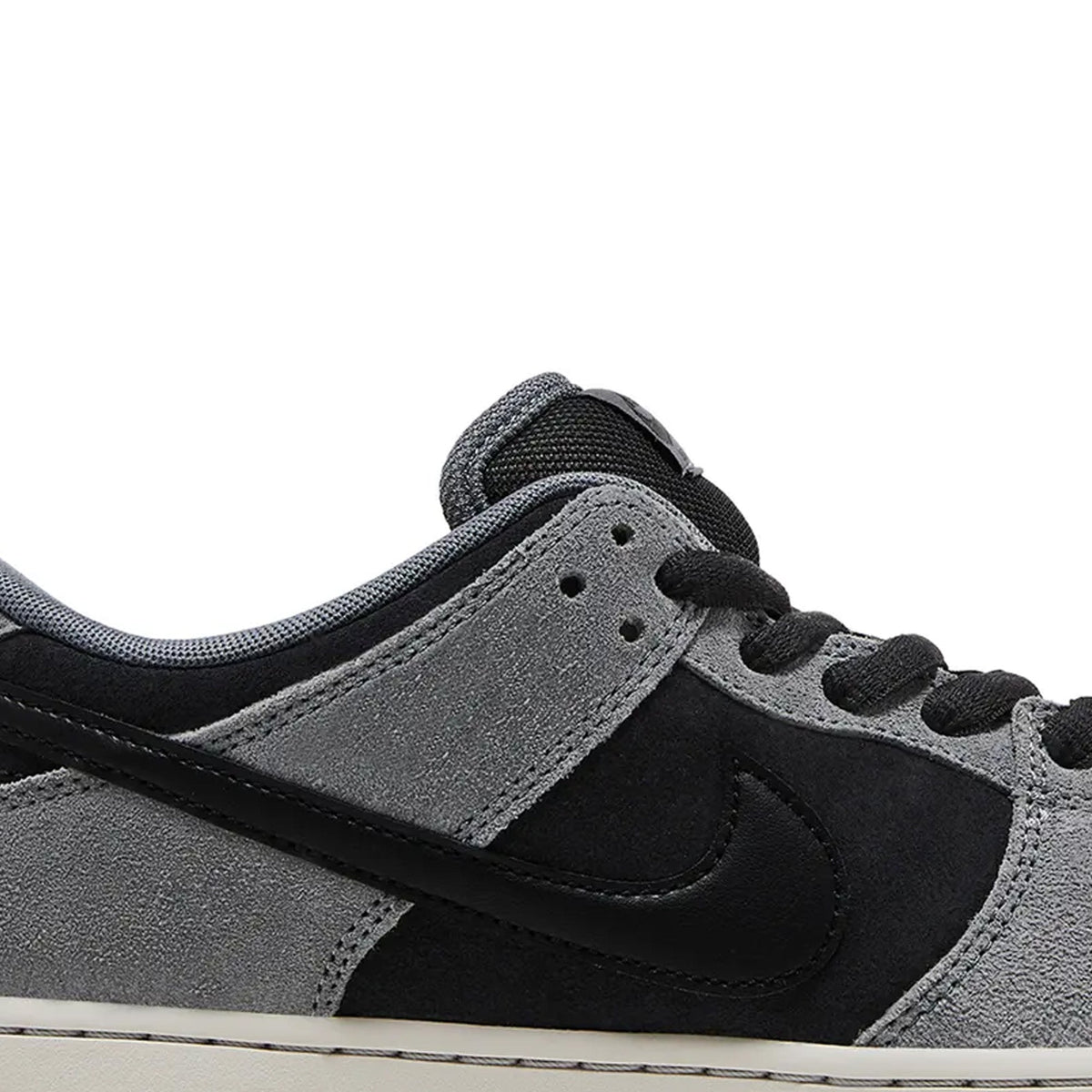 Nike SB Dunk Low 'Dark Smoke Grey' (2024)