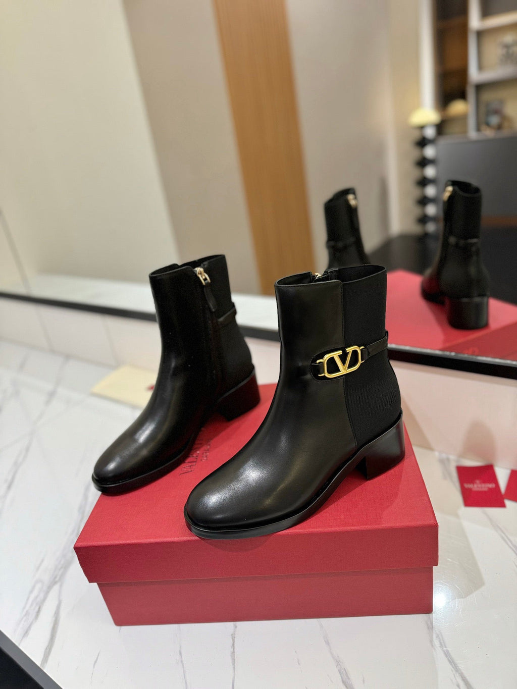 Vlogo Signature Ankle Boot 30mm Black Calfskin