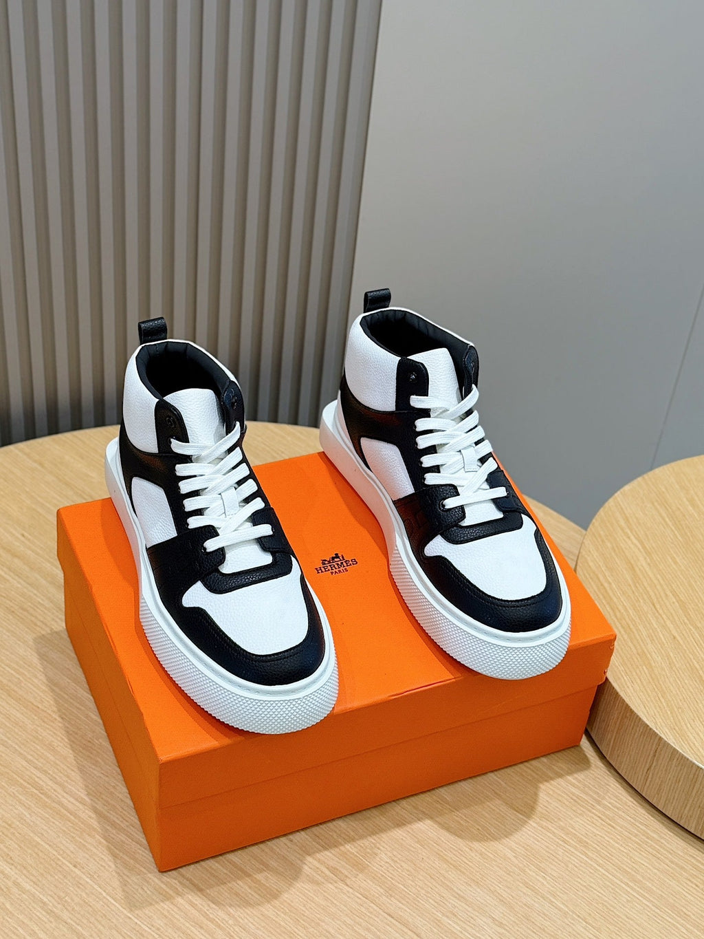 HM Men's Freestyle Sneaker Calfskin 525783