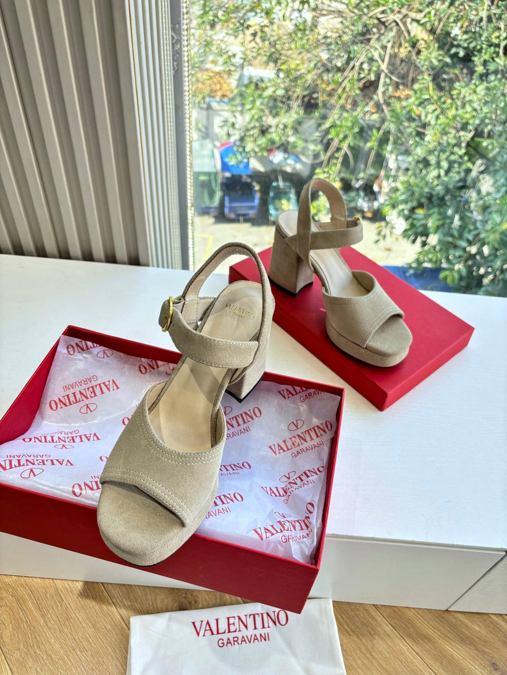 Valentino Fawcette Platform Sandal Light Khahi Suede 702294
