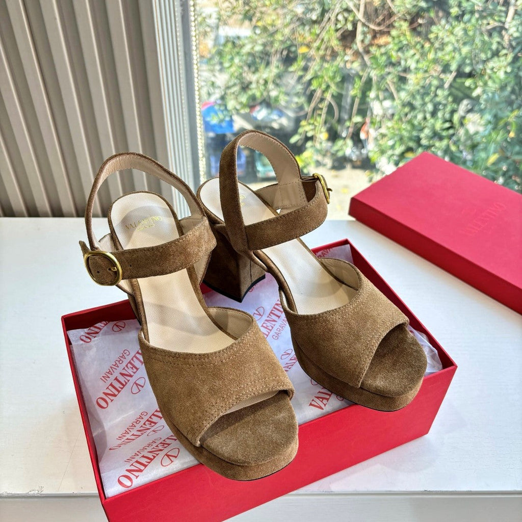 Valentino Fawcette Platform Sandal Khahi Suede 702298