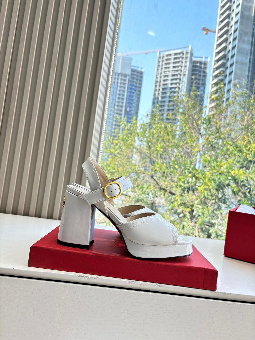 Valentino Fawcette Platform Sandal White Patent Leather 702276
