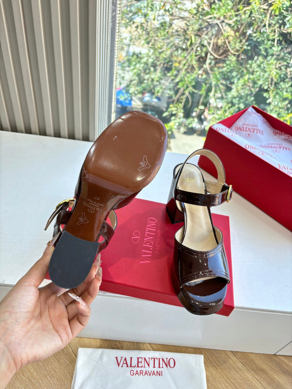 Valentino Fawcette Platform Sandal Brown Patent Leather 702279