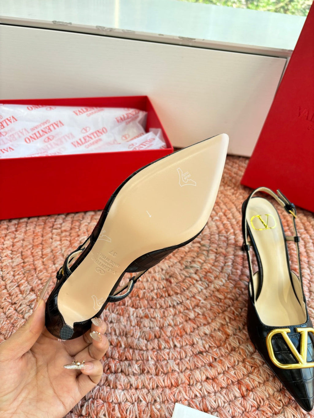 VLogo Signature Slingback 80mm Black Embossed Sheepskin 702211