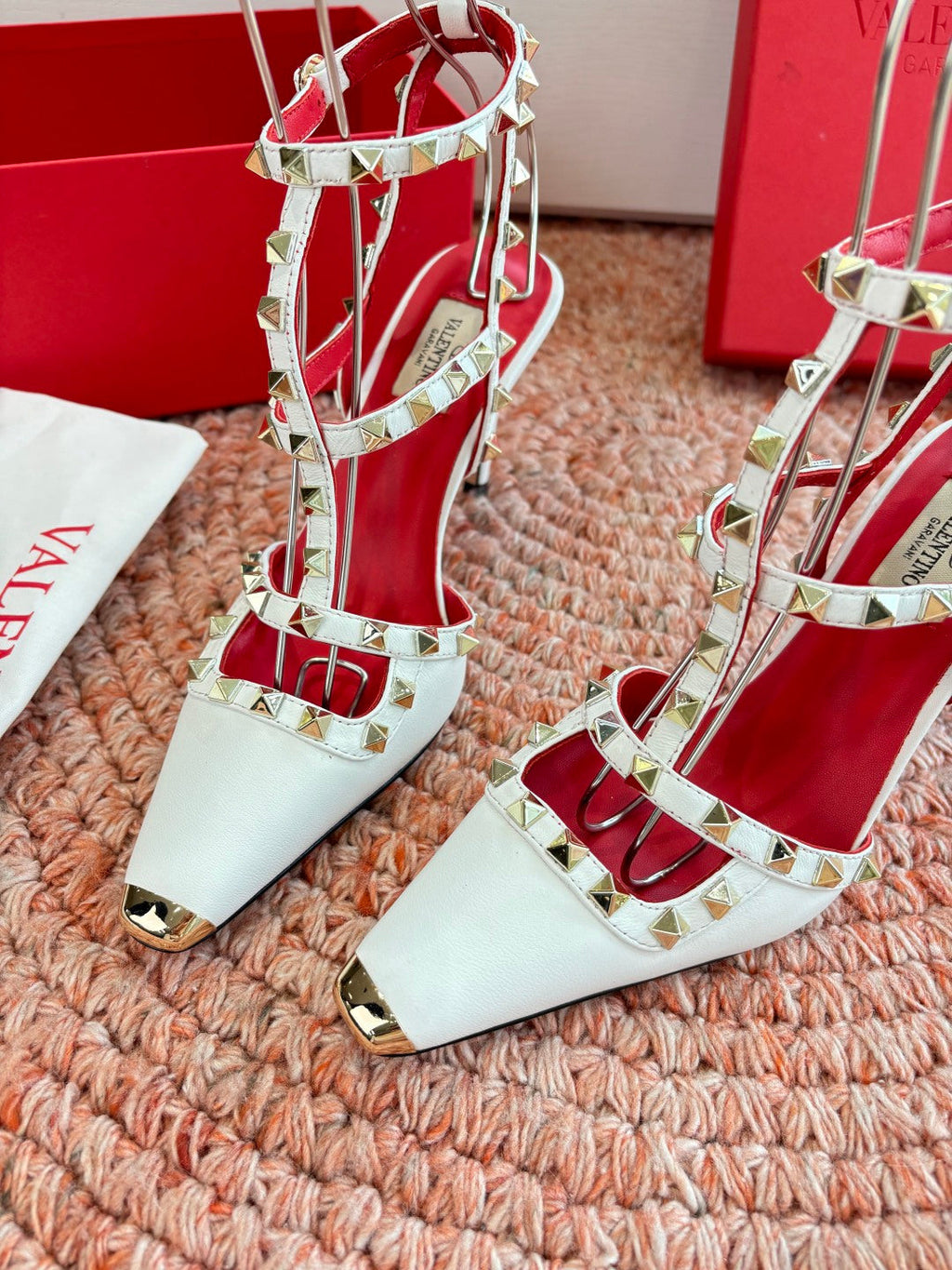 Valentino Rockstud Kidskin Pump 100mm White Sheepskin 702223