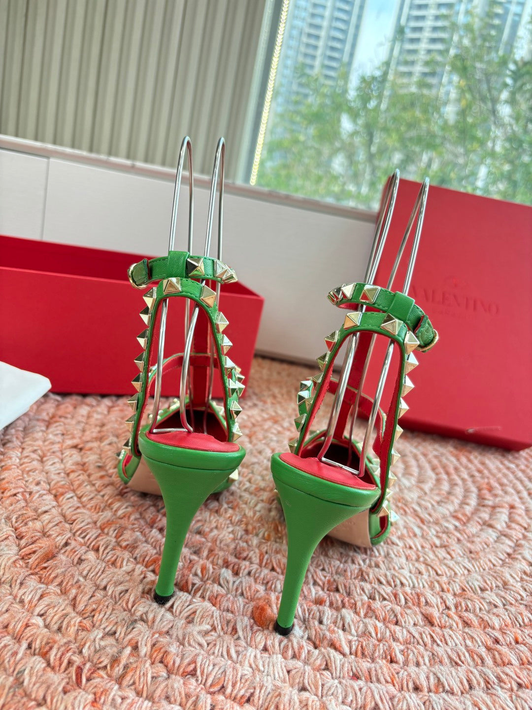 Valentino Rockstud Kidskin Pump 100mm Green Sheepskin 702226