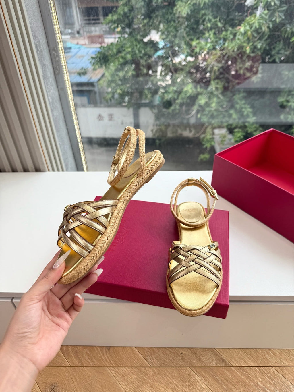 VLTN Espadrille Sandals Gold Leather 933612