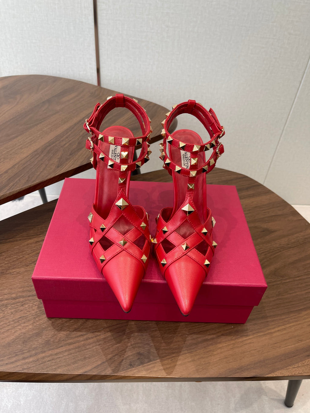 VT Studdy Pumps 95mm Red Leather 624355