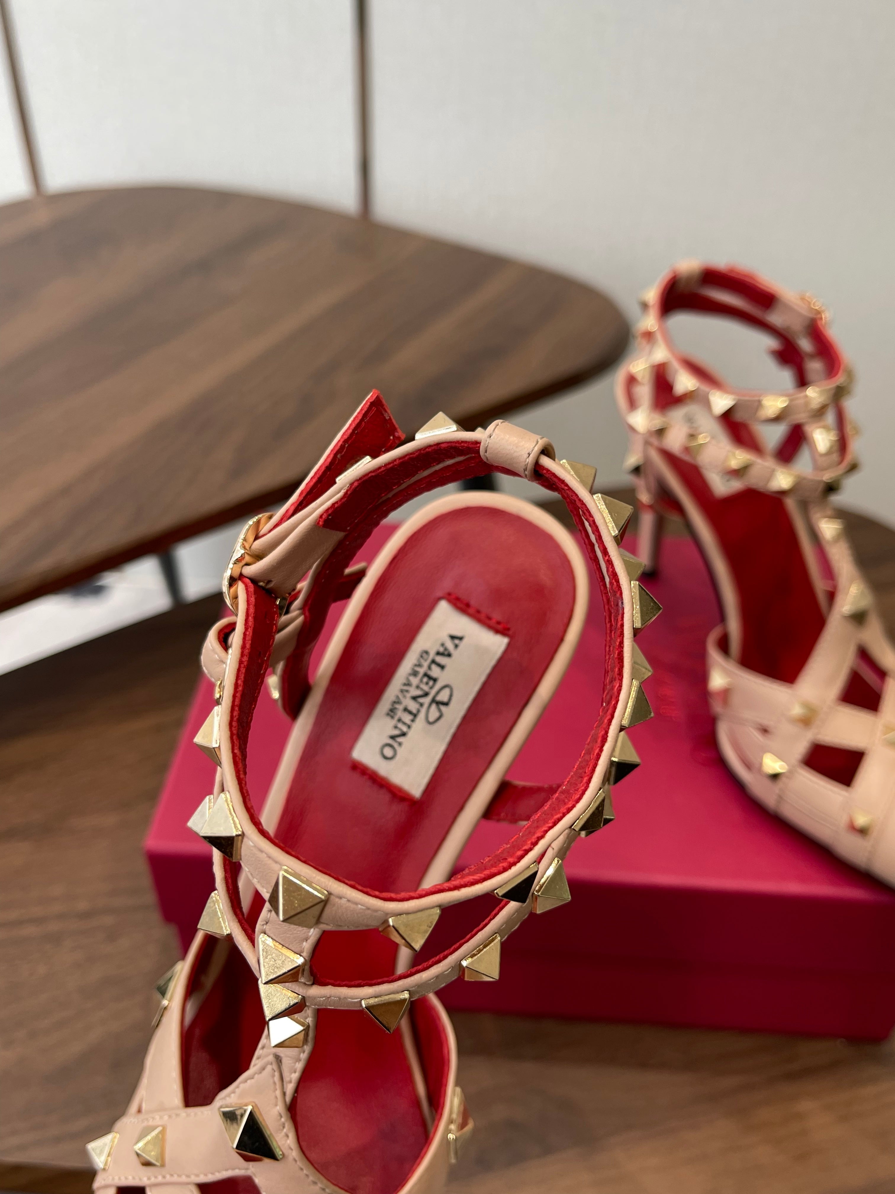 VT Studdy Pumps 95mm Beige Red Leather 624356